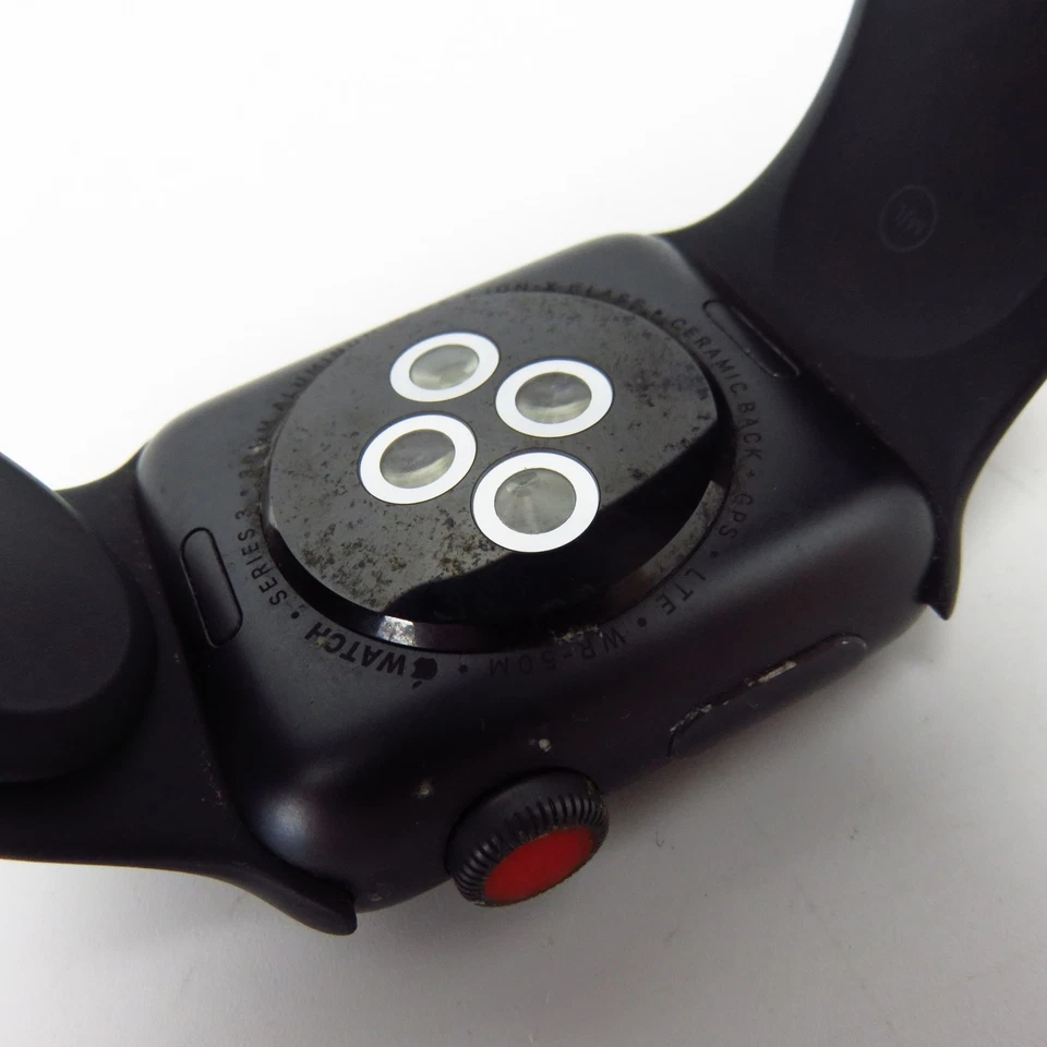 Apple Watch Untested Spares / Repairs Job Lot Series 6 Series 3 - Image 3 of 4