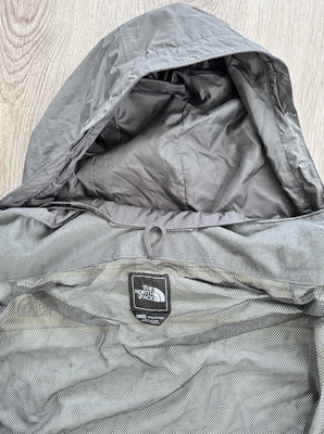 The North Face HyVent Mens Waterproof Hooded Wind Rain Jacket