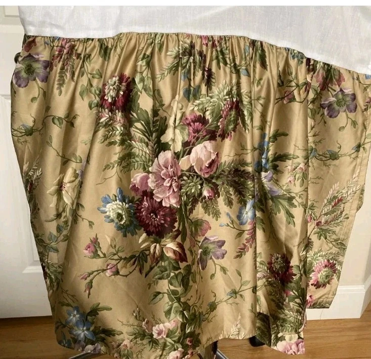Falda de cama RARA RALPH LAUREN ADRIANA floral talla queen  Foto 4 de 4