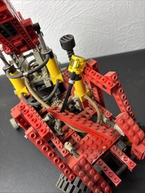 LEGO 8854 TECHNIC PNEUMATIC POWER CRANE SET NO MANUAL/BOX For Parts or rebuild