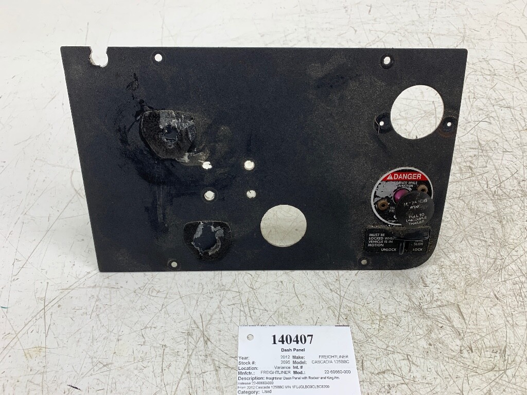 Freightliner Dash Panel with Rocker and King Pin Release 22-60660-000 ...