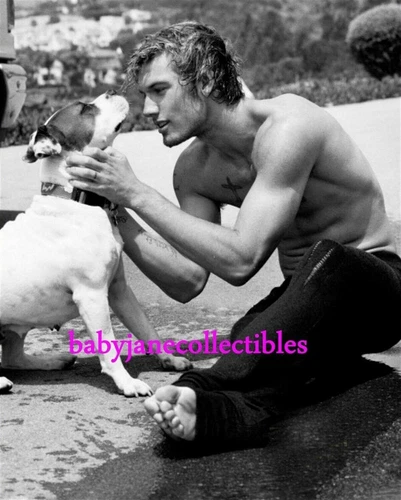 ALEX PETTYFER HOT SHIRTLESS BEEFCAKE photo #1 With DOG L112