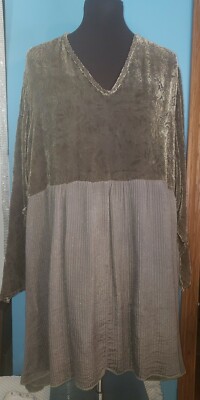 URU Kristine St. Rrik Womens Silk Blend Baby Doll Blouse Sz 1X OS Green Gray NWT