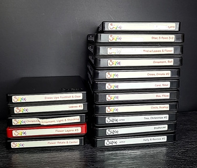 Sizzix Die Christmas, Floral, Trees, Holly, Ornament, Berries  w/ 16 Dies NEW 