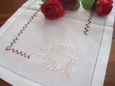 Elegant Beige White Flower Hoop Embroidery Hemstitch Cotton Linen Table Runner D