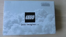 LEGO 10000 Castle Guarded Inn Sealed