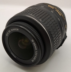 Nikon AF-S DX Nikkor 18-55mm F/3.5-5.6G *READ DESC*