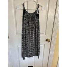White House/Black Market Black White Sleeveless Dress Size S Metal Accents e2