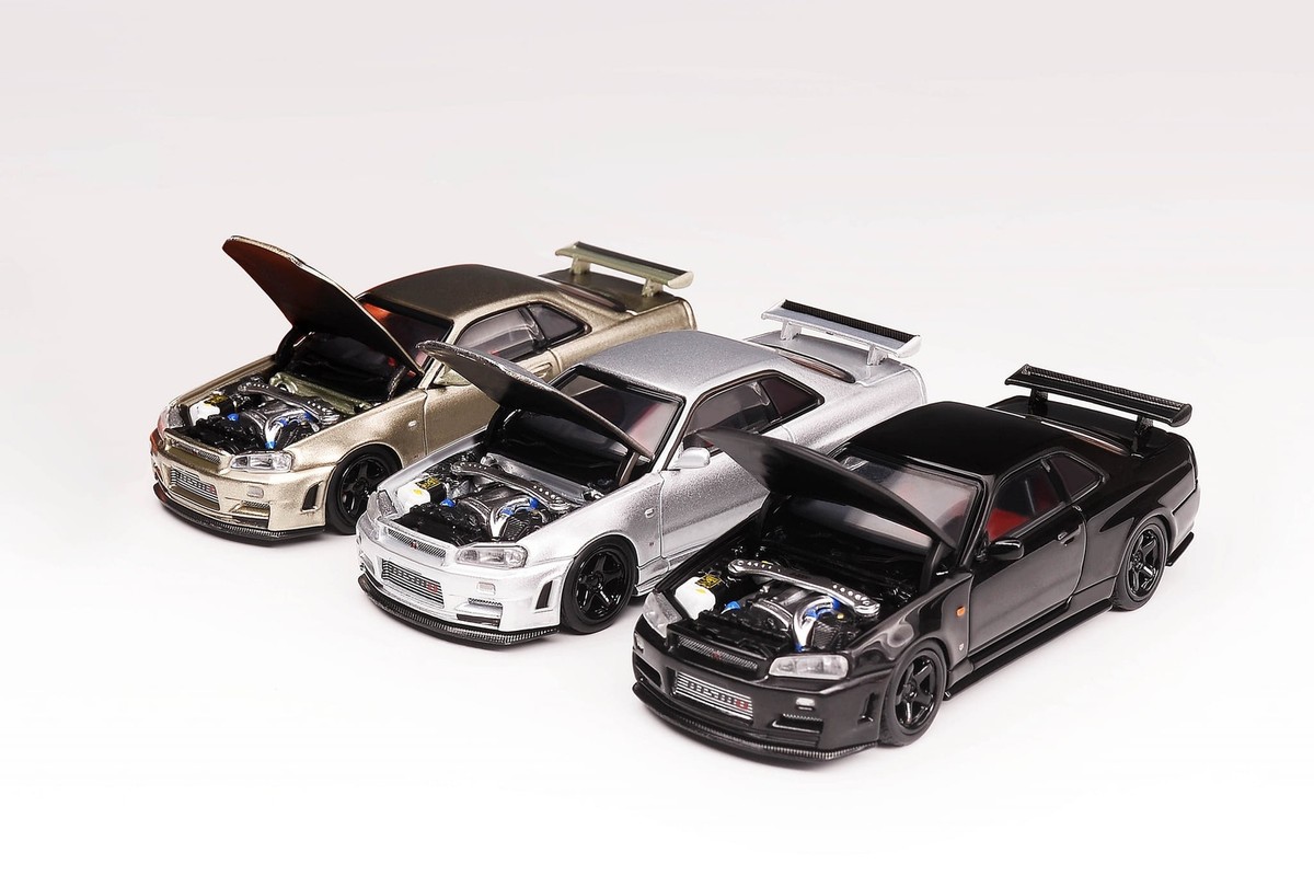 JUL 2024 MH NISSAN SKYLINE GT-R R34 Z-TUNE Jade Green +