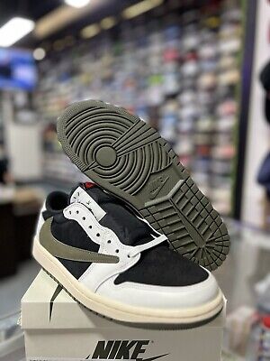 Size 10 W - Travis Scott x Air Jordan 1 OG SP Low Black Size 10 W - Travis Scott x Air Jordan 1 OG SP Low Black