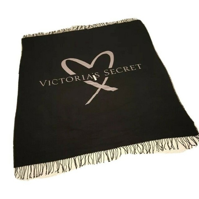 Victoria's Secret Pink & Black Heart Super Soft Cozy Blanket Throw