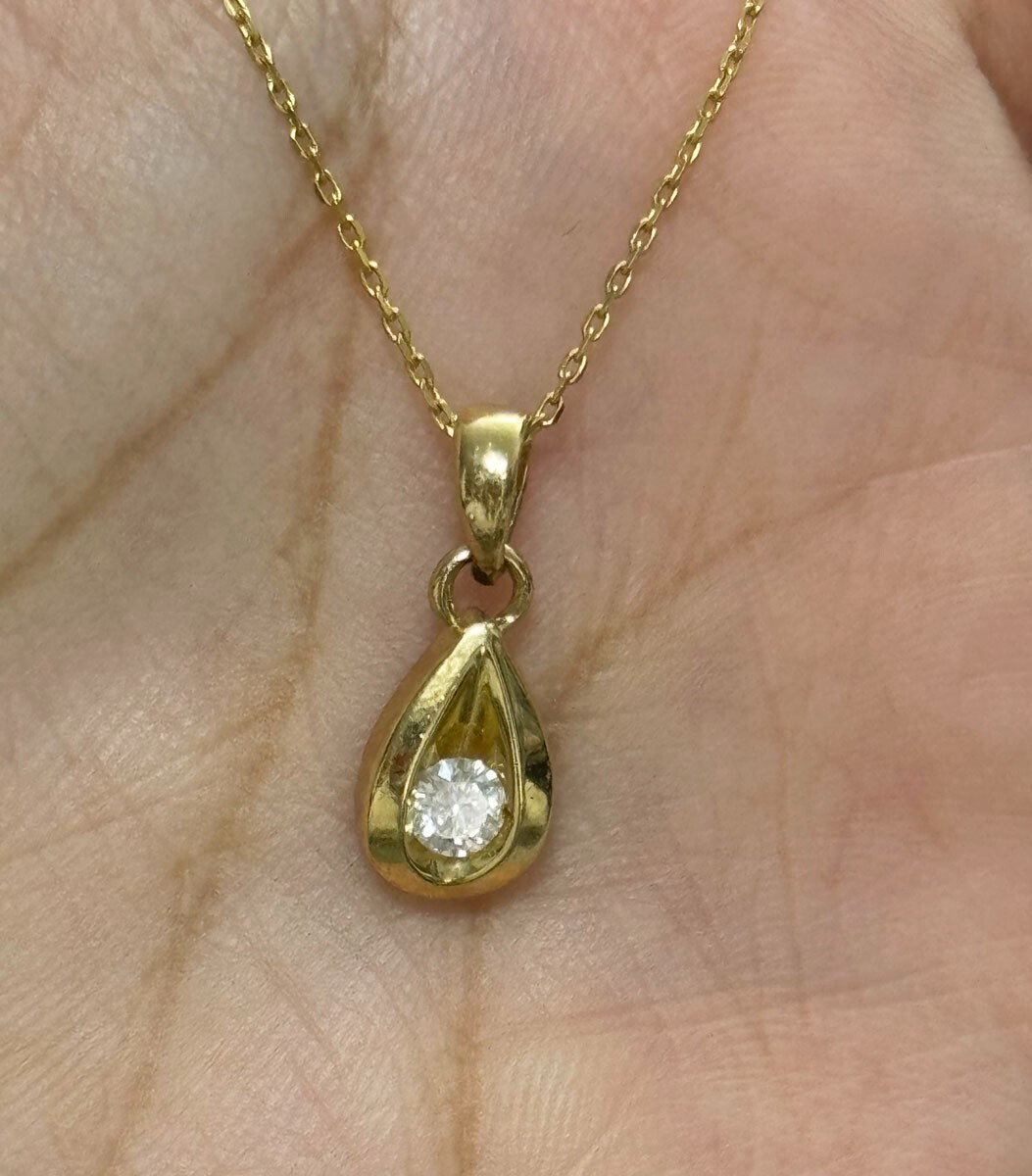 Женское ожерелье с бриллиантами из желтого золота 14 карат 46390₽