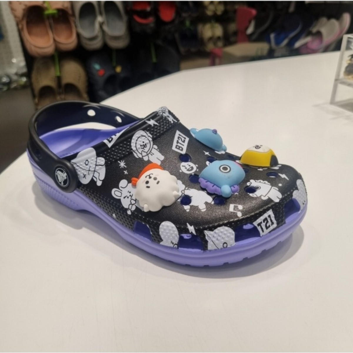 ◆CROCS◆ Public Classic Line Friends BT21 Clog BKM 22SUCL20 Crocs Line Friends BT21 Unisex Classic Clog Limited