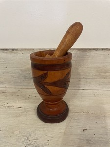 Wooden Mortar And Pestle Carved Leaf Design Pedestal Base 6” Tall READ