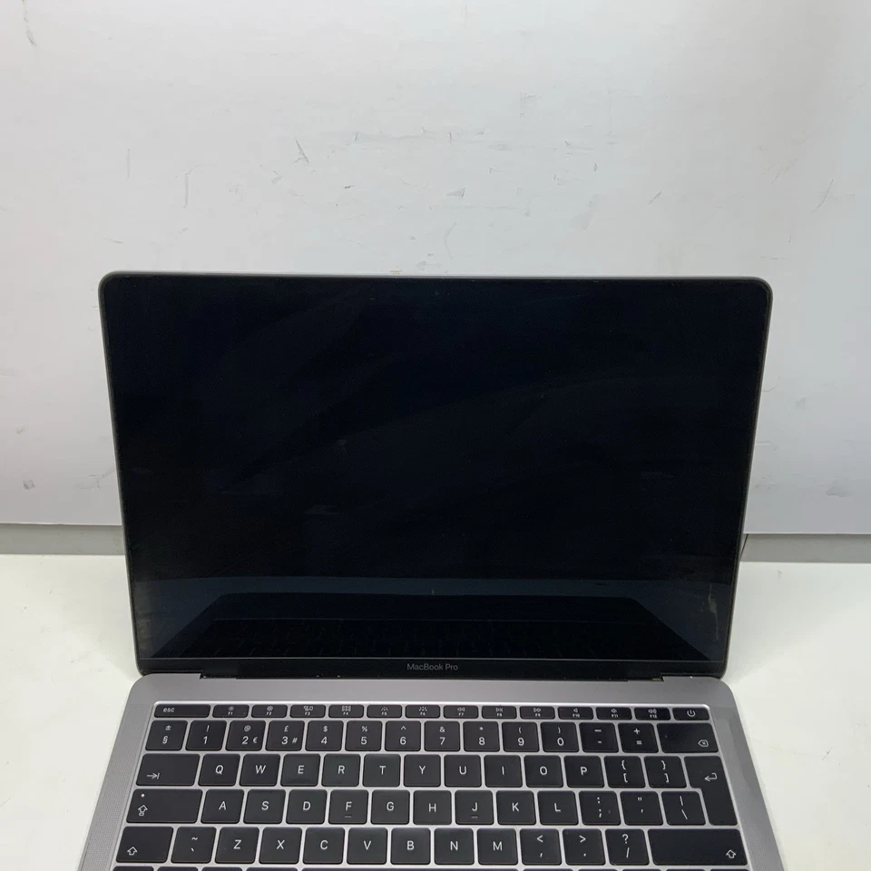 Apple MacBook Pro 13" 2017 · i7 · 8GB · 500GB, photo 2 of 5