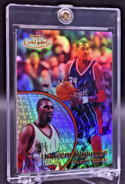 Hakeem Olajuwon Topps Gold Label Refractor Insert
