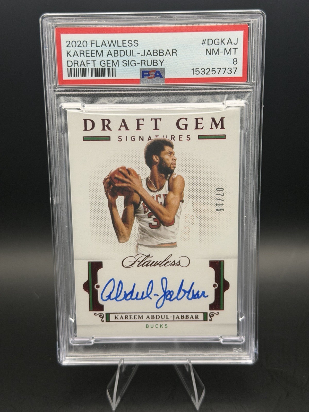 2020 Flawless Kareem Abdul-Jabbar on Card Auto 07/15 PSA 8 (POP 1) #DG-KAJ Bucks