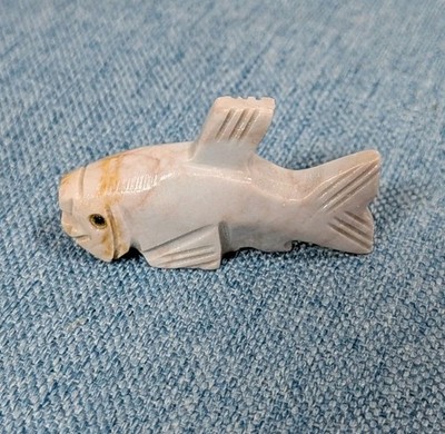 White Stone Carved Fish Naive Art Excellent Condition 2 Inches