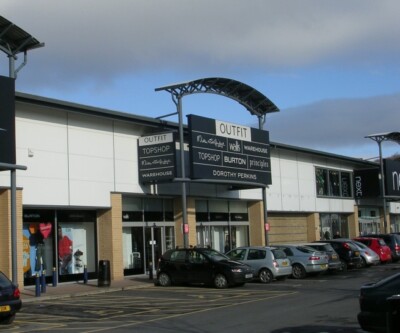 Photo 6x4 Outfit Forster Square Retail Park Bradford/SE1632