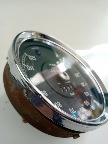 Jaguar XJ6 Series 1 120mph Speedometer Chrome Bezel. - Picture 3 of 6