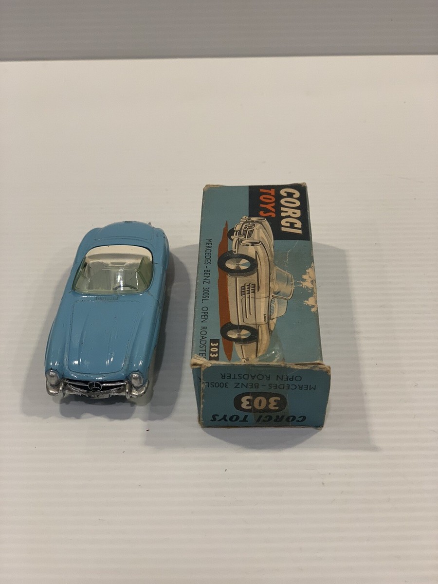 CORGI TOYS 303 MERCEDES BENZ 300 SL OPEN ROADSTER 1/43 SCALE MADE