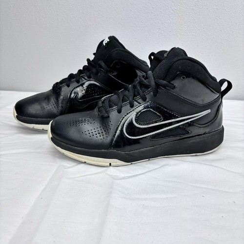 Nike Boys Team Hustle D6 599187-001 Black Basketball Shoes Lace Up Size 4Y EUC - Picture 2 of 9