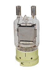 GU-81M/GU81 SENDEPENTODENRÖHRE NEU IN BOX/OT...