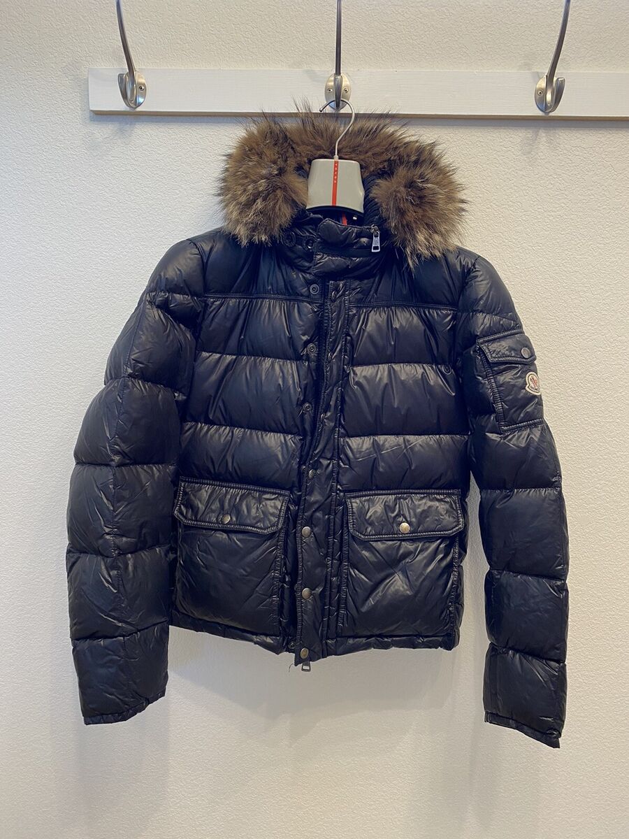Moncler Hubert Puffer Jacket Mens: Medium | eBay Moncler Hubert Puffer Jacket Mens: Medium | eBay
