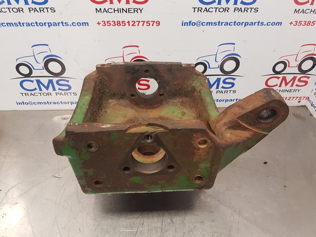 John Deere 2140 Front Axle Swivel Housing 4472453142 L41927 John Deere 2140 Front Axle Swivel Housing 4472453142 L41927