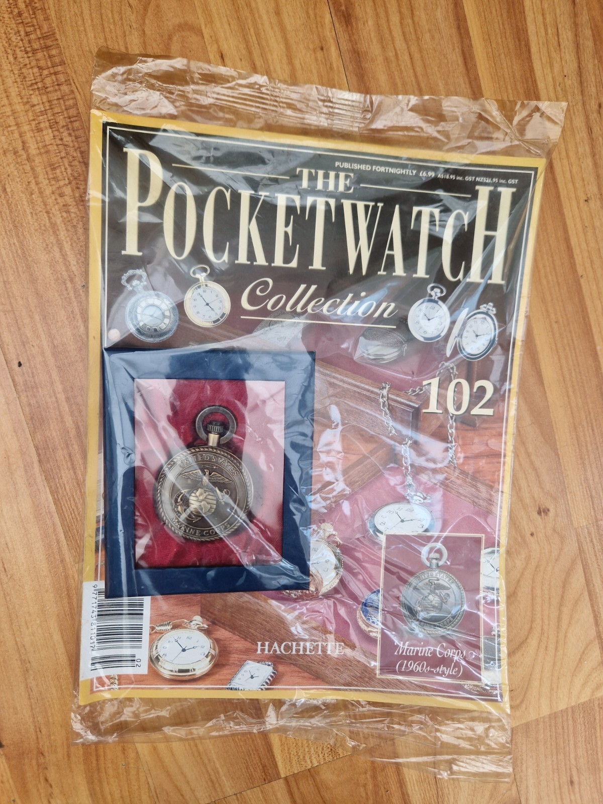 HACHETTE CLASSIC POCKET WATCH COLLECTION - MARINE CORPS 1960S WATCH #102 + MAG