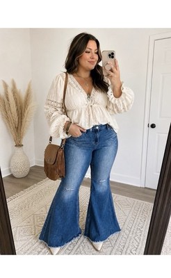 Boot Barn Shyanne Ripped High Rise Flare Jeans Size 30 Long New! 