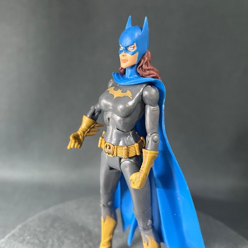 DC Universe Classics Batgirl 6 Inch Action Figure 2005 From 2 Batman Azrael Pack - Picture 8 of 10