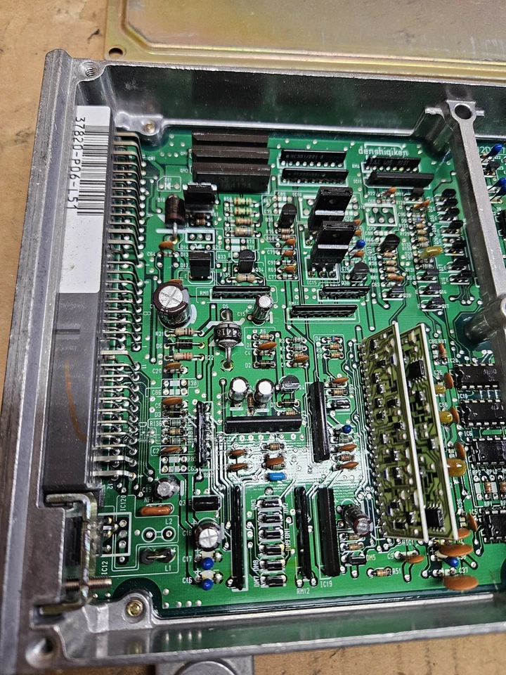 Módulo informático motor 92-95 Honda Civic LX DX CX 1,5 L AT ECU 37820-P06-L51 OEM Foto 2 de 4