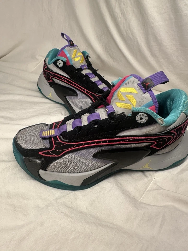 Nike Luka 2 Baloncesto Jordan DZ3498-007 Lobo Gris Velocidad Amarillo Jade Niños Y 3.5 Foto 2 de 4