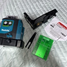 Makita SK700GD  12V Max CXT Lithium Ion Cordless Self Leveling Green Laser Kit