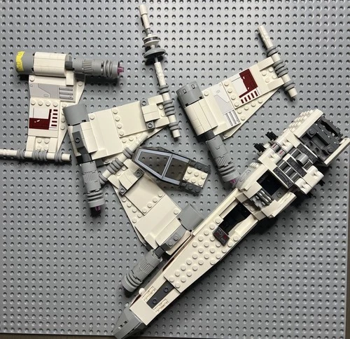 LEGO Star Wars 75301 Luke Skywalker's X-Wing Fighter Incomplete No Minifigures