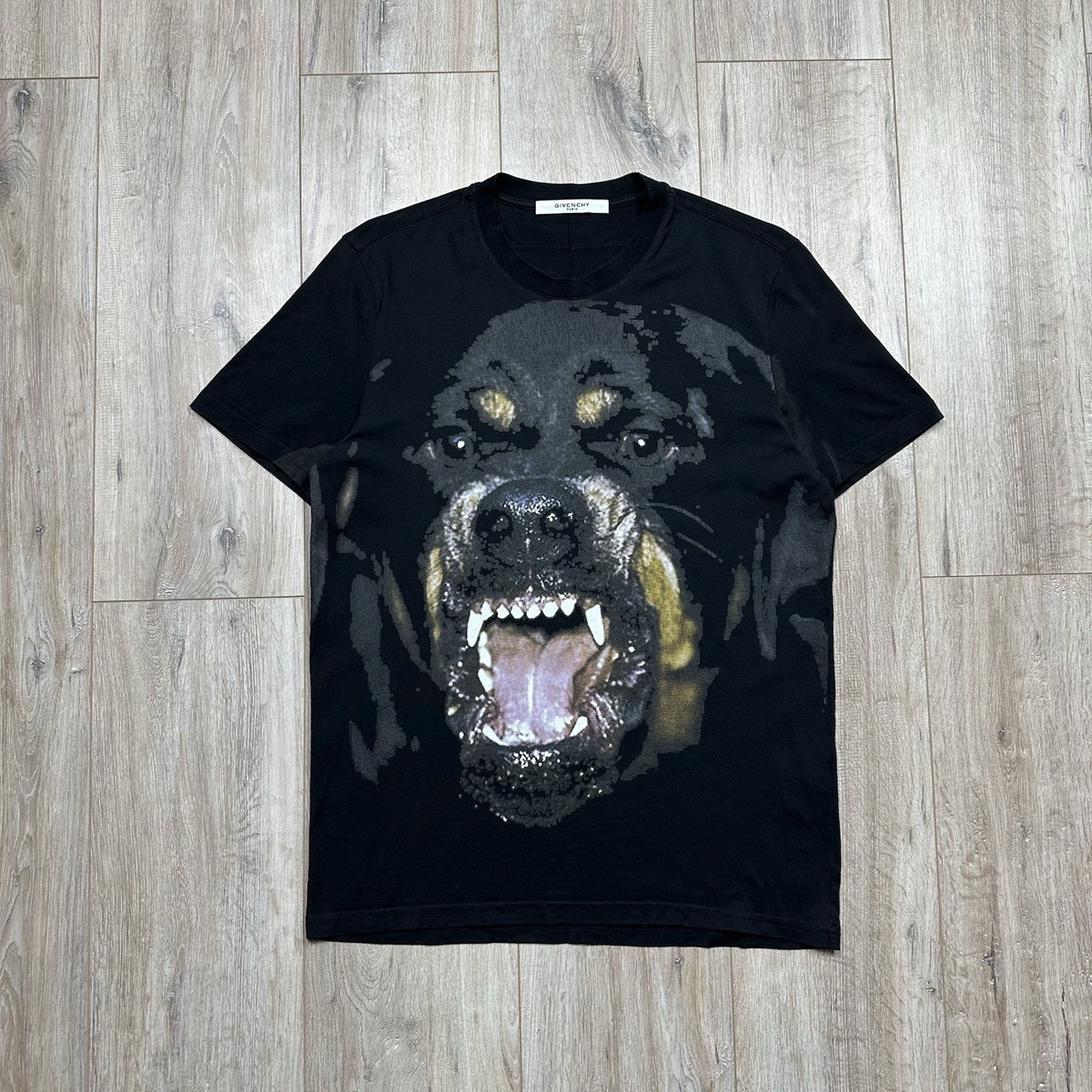 GIVENCHY ロットワイラー Tシャツ ブラック ラグジュアリーブランド【GIVENCHY/ジバンシー】ロットワイラーTシャツ