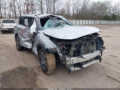Used Front Right Drive Axle Shaft fits: 2023 Toyota Highlander front axle 2.5L V