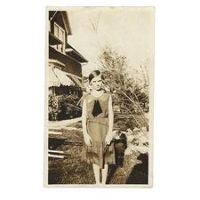 Vintage Snapshot Photo Young Flapper Girl Outdoors 1920s Dress