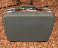 Vintage Samsonite Luggage Biscayne Blue 18"