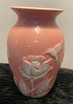Beautiful Teleflora Porcelain Pink Raised Flowers And Hummingbirds Vase