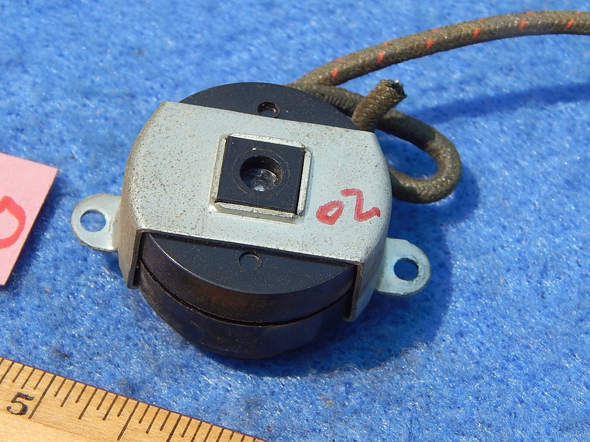 トップス sold Seeburg Amplifier # 303090 - Buss Fustat Receptacle (Non
