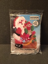 Design Works Felt Embroidery Christmas Santa Wall Hanging Kit NEW