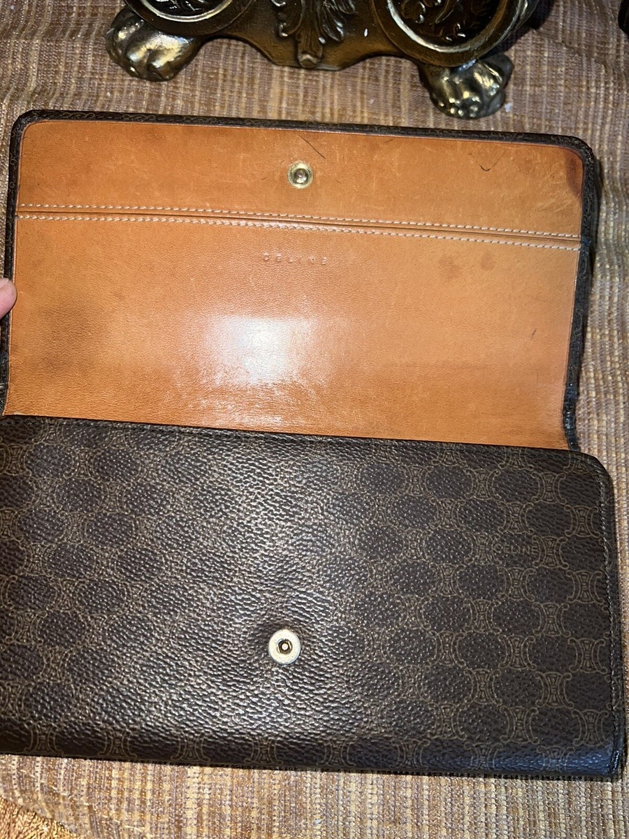 CELINE ♠︎ Vintage ♠︎ simple Wallet NWT Authentic Celine Triumph Compact Wallet Shiny Calfskin
