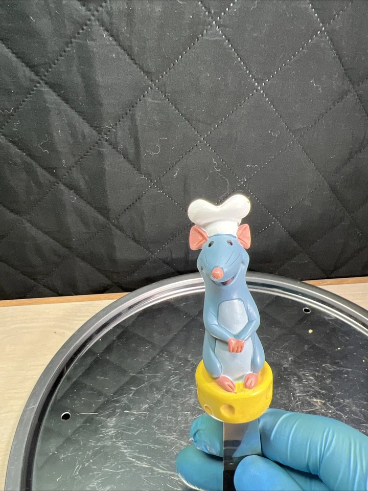 Juego de cuchillos y platos Disney/Pixar Ratatouille Emile And Remy 2007 ¡¡¡¡¡¡¡¡¡¡¡¡¡RARO!!!!! Foto 3 de 4