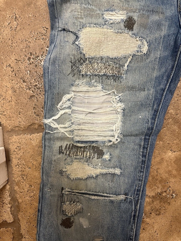 MNML Distressed Denim Jeans Los Angeles W33 RN139488 Ripped And Stitch mnml-distressed-denim-jeans-los-angeles-w33-rn139488-ripped-and-stitch