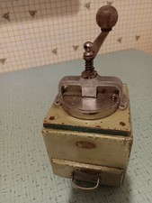 Macinino da caffè vintage marca Tre Spade in legno con cassetto