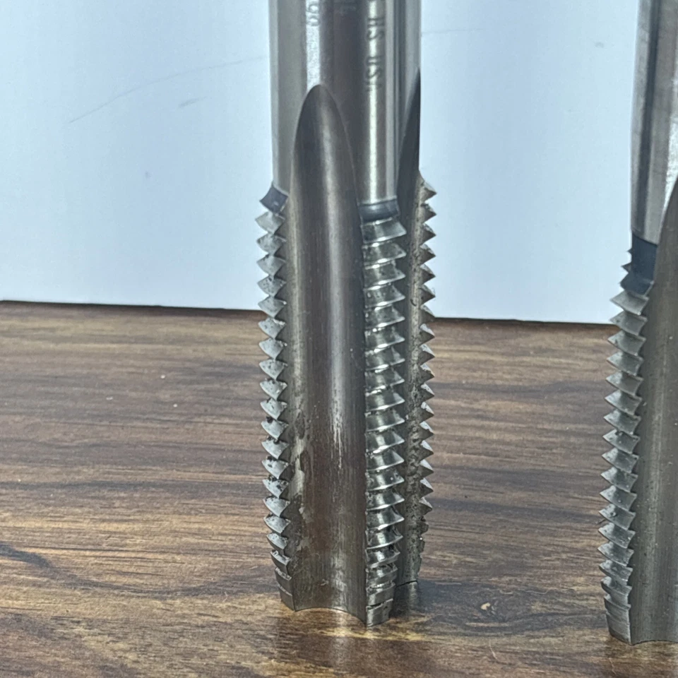 Lot of 5 NPT Pipe Tap Threads 3/4-10, 3/4-16, 5/8-11, M24x3 D-8, 1-8 GH4 Various - Image 3 of 4