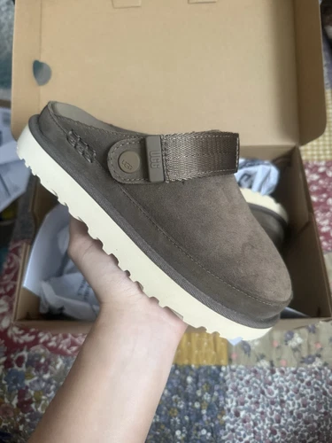 Zoccoli Ugg Goldens Hickory taglia UK 3