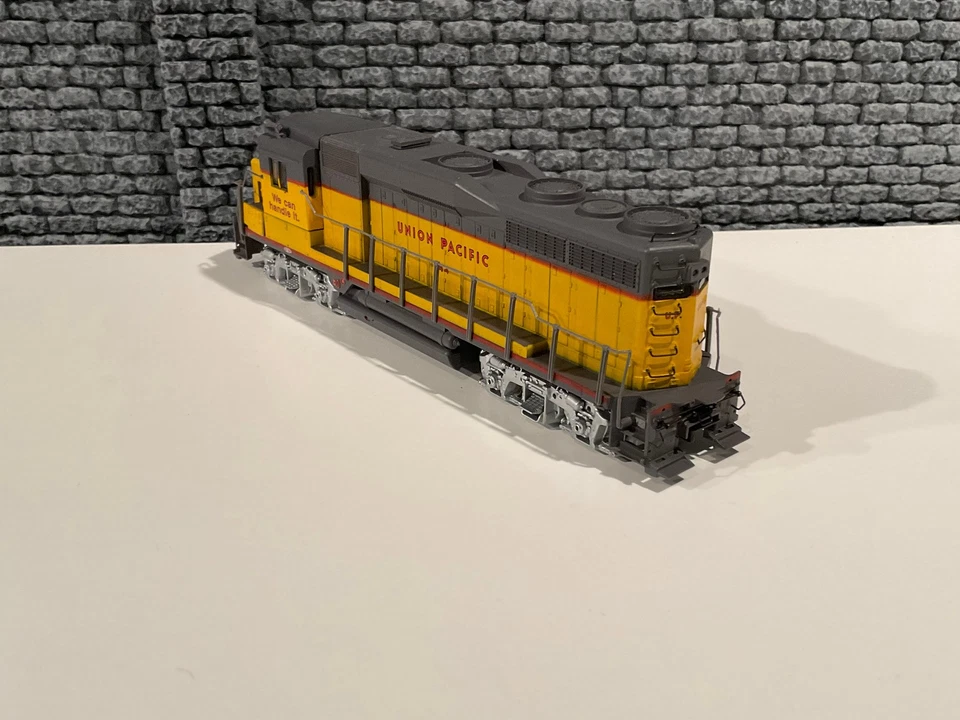 Bachmann Spectrum #82011 HO Scale Union Pacific GP 30 Diesel Locomotive #844 - Image 4 of 4